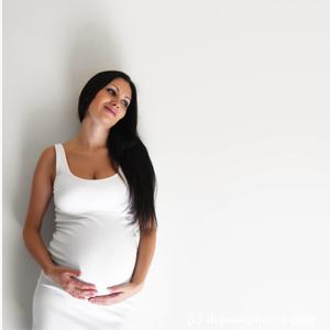 picture of chiropractic treatment of a Toronto pregnant patient